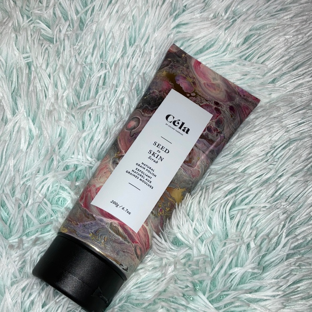 💕Céla Seed to Skin Scrub💕